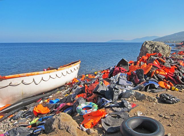 refugees-4682826__480